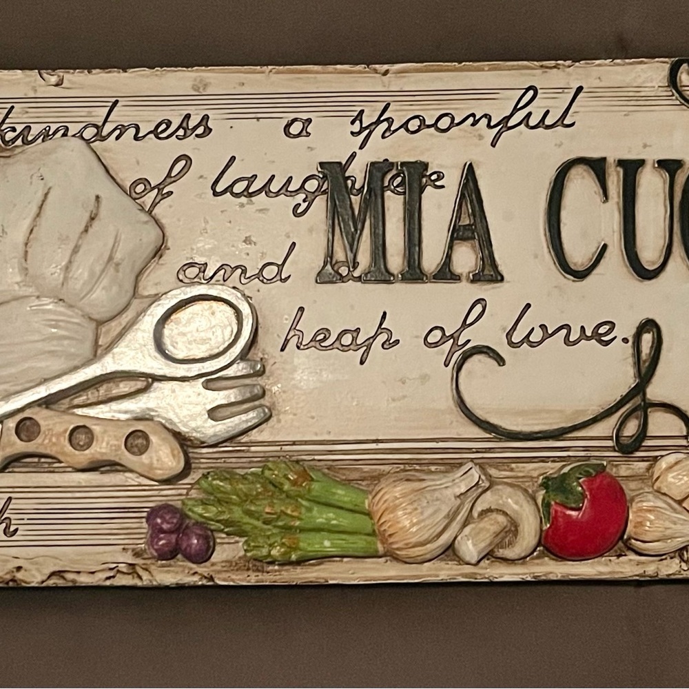 “Mia Cucina” Kitchen Decor